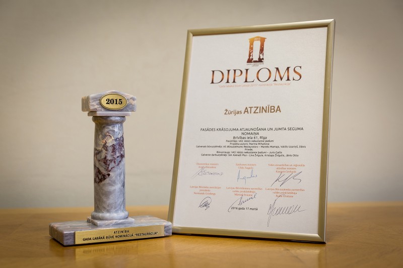 AS “Būvuzņēmums Restaurators” received recognition in the nationwide competition “Best Building in Latvia 2015” in the category “Restoration” on 17 March 2016. This award was granted for restoration of the historical facade of the Teter’s House (former “Corner House”) located in Riga, 61 Brivibas Street, cerried out at the end of 2015.