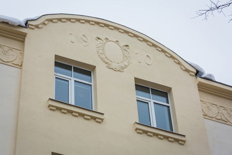 8 Cesu facade AFTER restoration 005