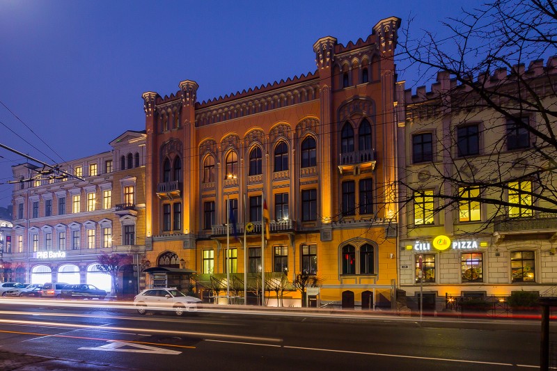 [02] Facade after renewal (Embassy of Germany)