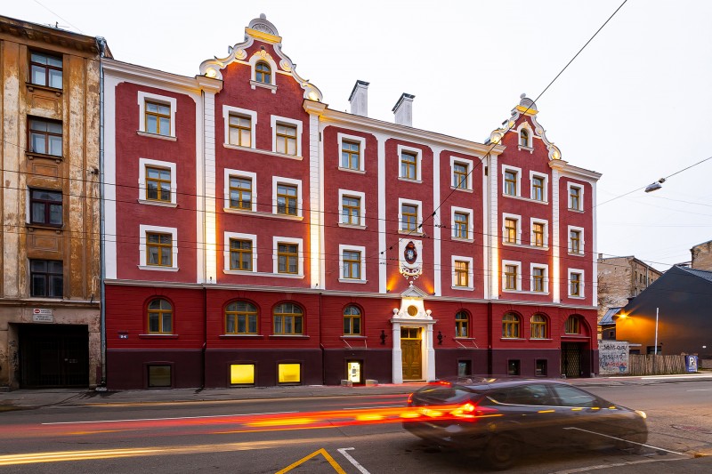 [00] Facade in Riga After Renewal
